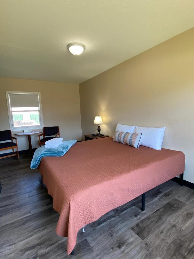 River Heights Motel Prescott Екстер'єр фото
